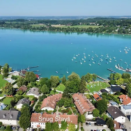 Snug - Design Am Mit Terrasse, Garten Und Seezugang Διαμέρισμα *