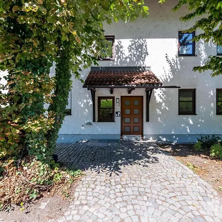 Snug - Design Am Mit Terrasse, Garten Und Seezugang * Worthsee