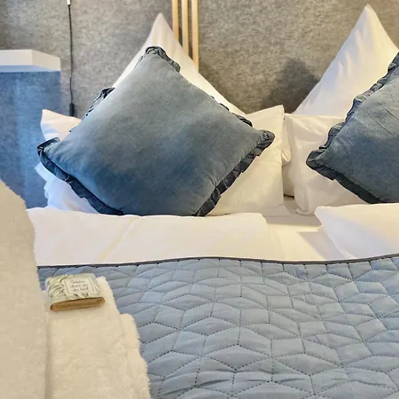 Snug - Design Am Mit Terrasse, Garten Und Seezugang Worthsee
