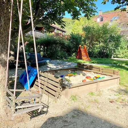 Apartment Snug - Design Am Mit Terrasse, Garten Und Seezugang *